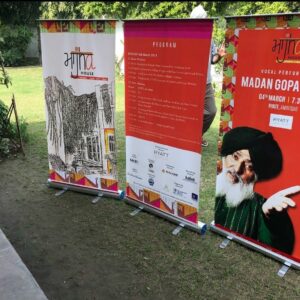 Aluminium Roll-Up Standee with High-Quality Media Print